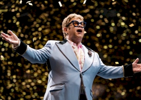 Elton John anuncia sua turnê de despedida