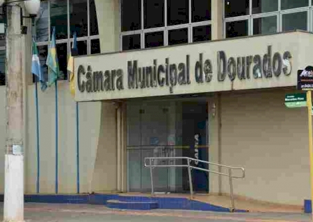 Com pauta reduzida, Câmara de Dourados discute LDO do município