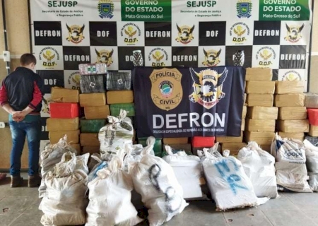 MS-379TRAFICANTE É BALEADO EM TENTATIVA DE FUGA E POLICIA INVESTIGA 'CONSÓRCIO DE DROGAS '.