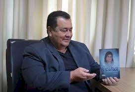 Antonio Carlos Ruiz lança  o livro ‘Senhora Velha Poesias Além do Tempo’