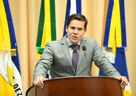 Vereador acusado de agredir noiva é alvo de novo pedido de cassação