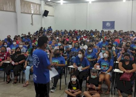 Educadores decidem pela manutenção da greve na Rede Municipal em Dourados