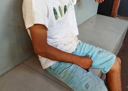 Usuário de drogas é preso após ser visto em telhado de vizinha