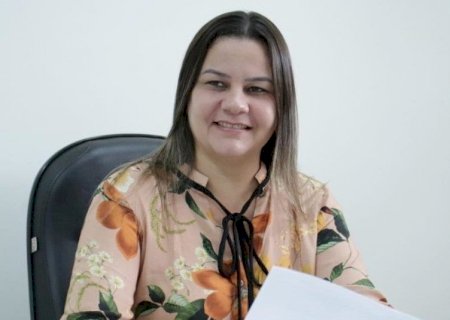 Com 17 votos, Câmara convoca secretária de Educação de Dourados