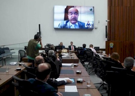 Em Audiência Pública Barbosinha confere prestação de contas dos órgãos públicos de MS