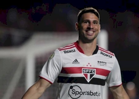 Calleri fala sobre aproveitar boa fase e diz que o São Paulo ainda tem muito a melhorar