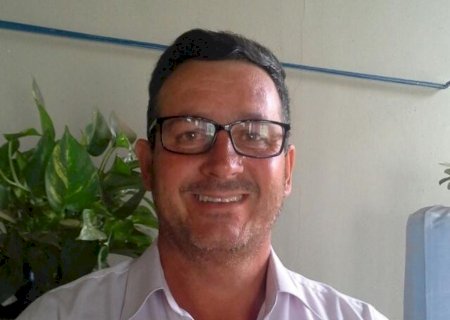 Aposentado há 9 anos, escrivão controlava carros apreendidos em delegacia