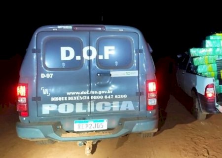 DOF prende em Itaquiraí um homem com mais de 600 quilos de droga em veículo roubado.
