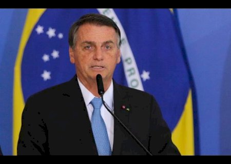 Bolsonaro anuncia até R$ 50 bi em desoneração da gasolina e repasse para estados zerarem ICMS sobre diesel em ano eleitoral