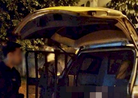 Homem é preso após beber cerveja e comer batata frita e não pagar