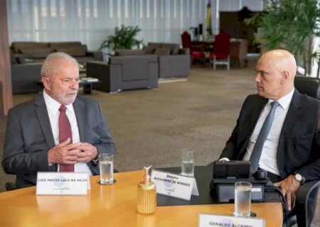 Moraes pede a Lula projeto para regulamentar as plataformas digitais