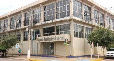 Juiz anula 1/3 de férias de vereadores de Dourados e manda devolverem dinheiro