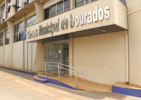 Câmara convoca aprovados em concurso para entrega de documentos