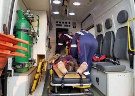 Homem é baleado após agredir tia idosa com golpes de faca nas costas