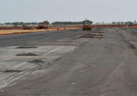 Obra da pista sofre novo atraso e previsão é que aeroporto opere apenas em março