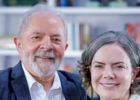 Com destino a Brasília, Lula entra em campo para destravar PEC da Transição