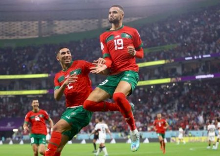 Croácia e Marrocos disputando semifinal da Copa