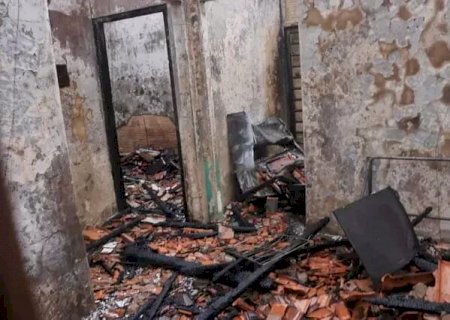 Mulher Fica em Estado Grave Após Casa Ser Incendiada; Ex-Namorado é Suspeito