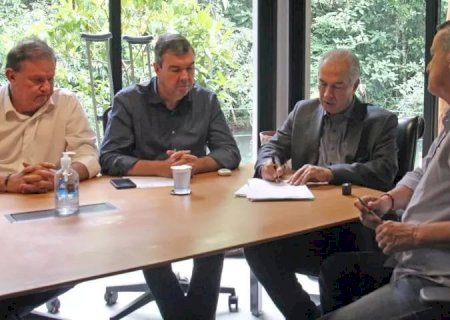 Governo libera pagamento do 13º para 79 hospitais e injeta R$ 25 milhões na economia