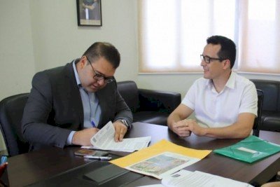 Secretário de Fazenda pede para sair e é nomeado no gabinete do prefeito