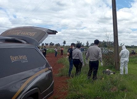 Homem é achado morto e polícia investiga choque elétrico