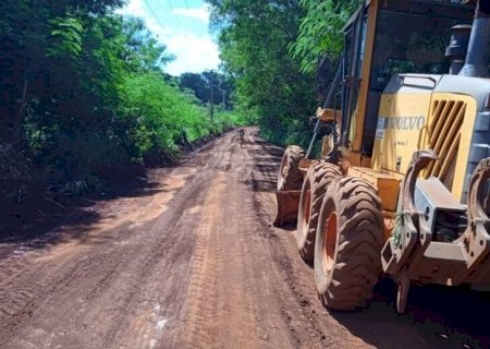 Prefeitura recupera 30 km de ruas e estradas da Aldeia Bororó