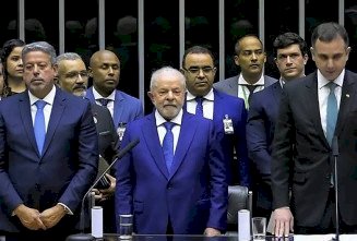 Lula é empossado Presidente da República pela 3ª vez
