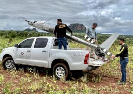 Polícia ainda investiga se helicóptero atingiu torre de alta tensão antes de cair