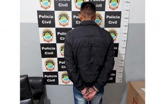 Polícia prende homem que matou a facadas o amante da esposa em Culturama