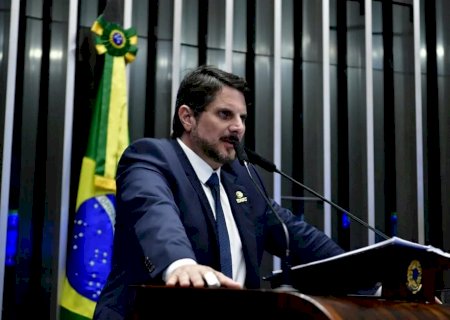 Vou pedir afastamento de Moraes da relatoria do inquérito, diz Marcos do Val