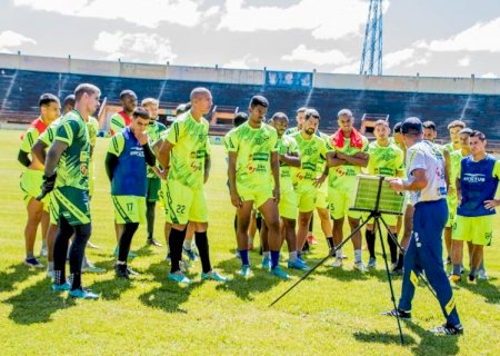 Dourados AC enfrenta Aquidauanense para manter liderança isolada do Grupo B