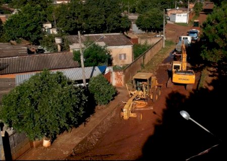 Via Parque passa por reconstrução asfáltica