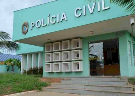 Padrasto espanca menina de 3 anos para ‘corrigir’ desobediência