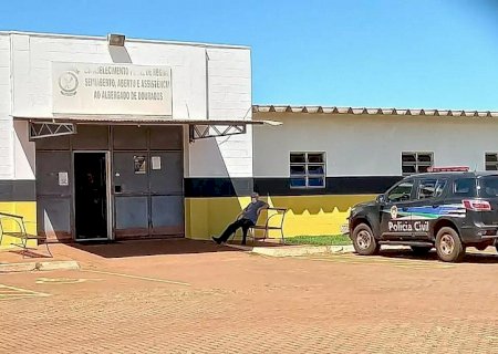 Interno do semiaberto é flagrado com droga e pinga em Dourados