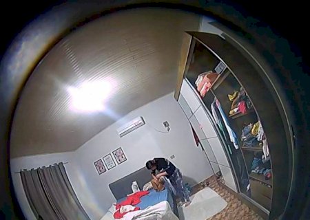 Mulher é presa em flagrante pela Polícia Civil com R$ 8,2 mil que furtou da patroa