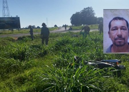 Motociclista ‘roleta’ rotatória, bate em placa e morre em Dourados