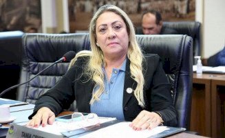 Tania Cristina pede botão de pânico nas escolas