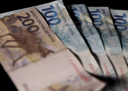 Governo propõe salário mínimo de R$ 1.389 em 2024, sem aumento real