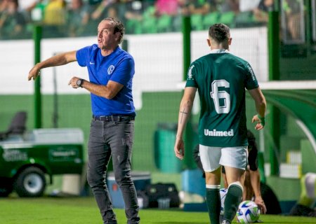 Corinthians sai na frente, mas toma virada do Goiás na estreia de Cuca