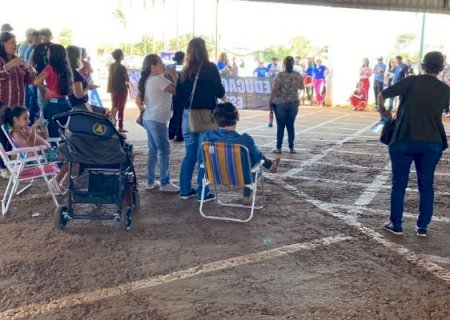 Simted faz protesto 'esvaziado' e greve perde força em Dourados