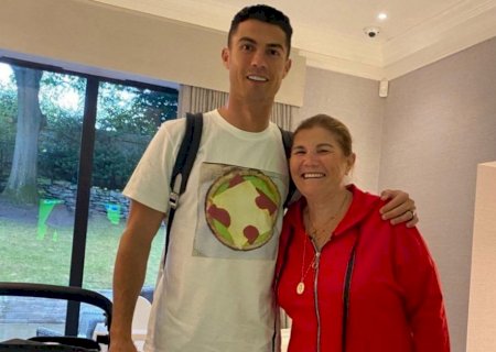 Mãe de Cristiano Ronaldo nega ‘bruxaria’ para separar filho de Georgina