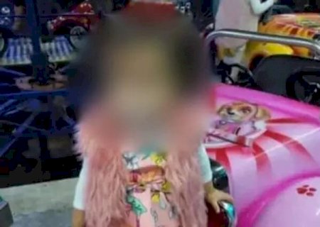 Criança de 3 anos morre após ser atingida por televisão de tubo enquanto brincava
