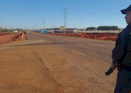 Dourados: Indígenas invadem empresas, ameaçam funcionários e os obrigam a sair