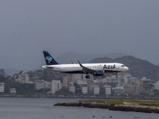 Petrobras reduz preços de querosene de aviação