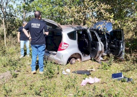 Honda Fit roubado no Jardim Maracanã é encontrado “depenado”