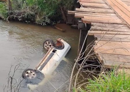 Policial paranaense morre ao cair com veículo no córrego Panduí