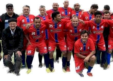 Vila São Pedro estreia novo campo de futebol