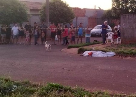 Jovem de 23 anos cruza preferencial e morre no Dioclécio Artuzi