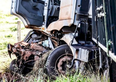 Acidente termina com duas mulheres mortas na BR-262