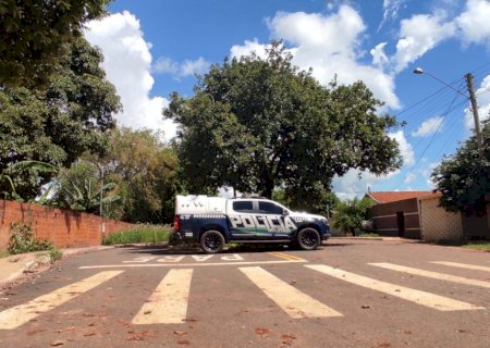 Homem é preso após invadir casa da ex, ameaçar vizinhos e colocar fogo em moto